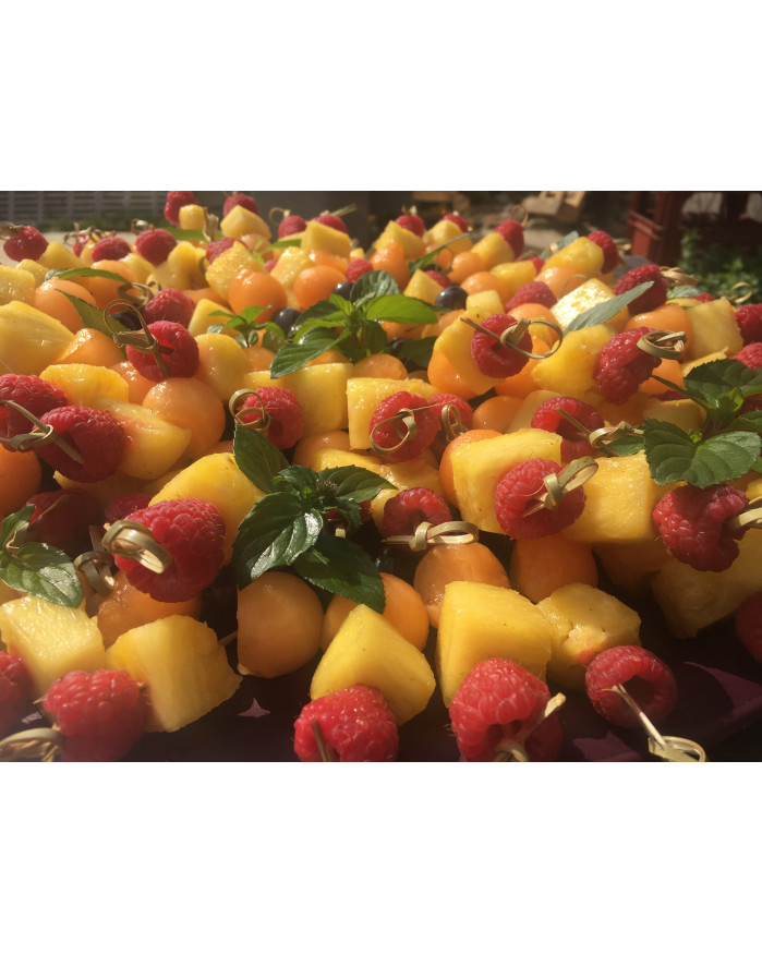 Brochettes de fruits frais (12 pièces)